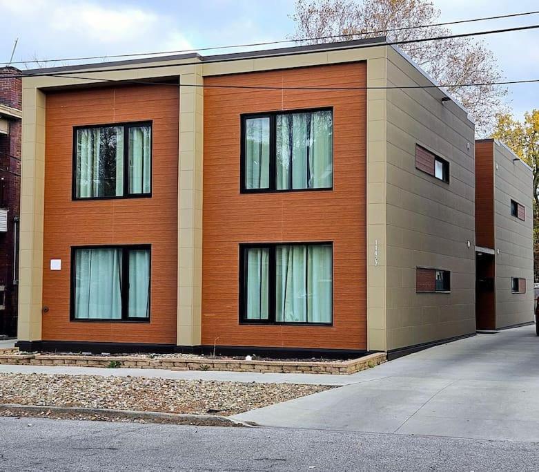Kcm Mikros Smart Apartments 2 Cleveland Exterior photo